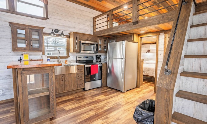 Alexander City House | Bluebird by Wind Creek