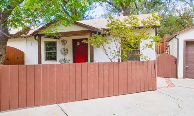 Newhall Cottage | Bluebird Cottage Ancient Oaks/Tranquil/Private