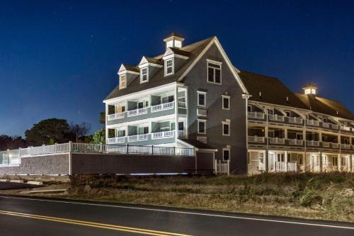 Dennis Port Hotel | Bluegreen Vacations The Breakers Resort, an Ascend Collection Resort
