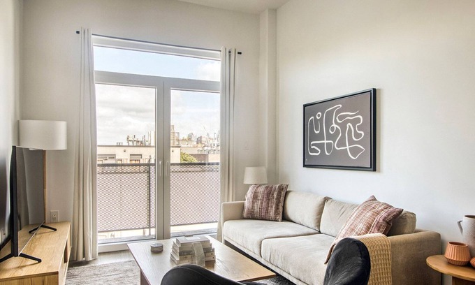 Boerum Hill Apartment | Blueground | Boerum Hill, rooftop, nr Brooklyn Bridge