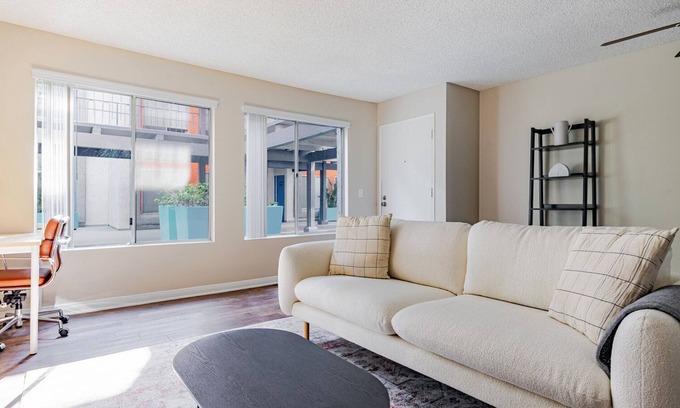 Downtown Apartment | Blueground | Glendale, pool & AC, nr Americana