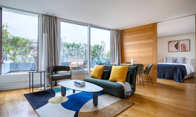 14th Arrondissement Apartment | Blueground | Luxembourg, balcony, nr garden