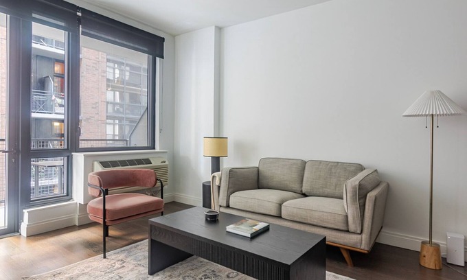 Powerhouse Arts District Apartment | Blueground | Powerhouse Arts District, pool, nr Liberty State Park