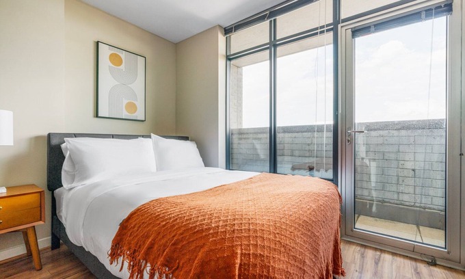 Shaw Apartment | Blueground | Shaw, view, nr National Mall