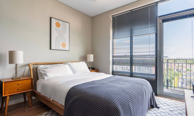 Shaw Apartment | Blueground | Shaw, washer, nr Howard Theatre