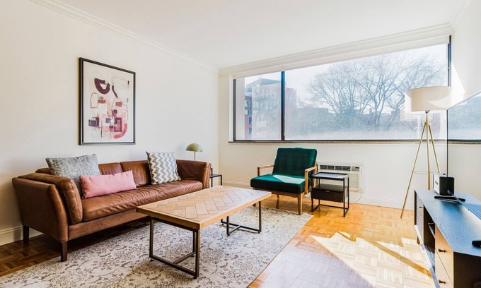 Fenway–Kenmore Apartment | Blueground | Symphony, gym & w/d, nr hall