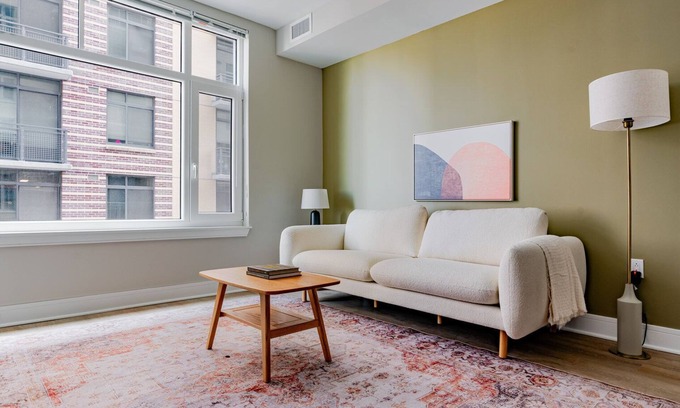 Woodmont Triangle Apartment | Blueground | Woodmont, pool & gym, nr Bethesda Row