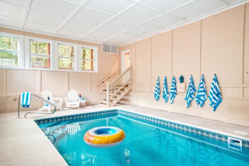 Gatlinburg - Pigeon Forge House | Bluestem by AvantStay Incredible Views w Large Balcony Indoor Pool