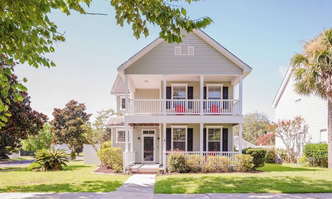 Bluffton House | Bluffton Magnolia House charming home in the heart of in Old Town Bluffton.