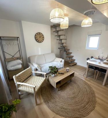 Estrees-St-Denis Apartment | Bmco cottage