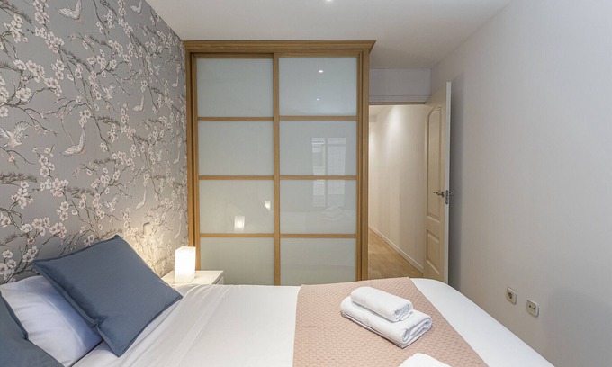 Bellas Vistas Apartment | BNBHolder II Santiago Bernabeu