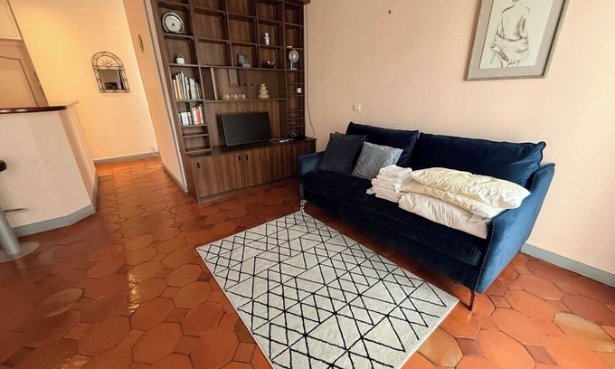 Quartier Sainte-Avoye Apartment | BnBNook - Cozy 1BR - Vibrant Le Marais and Pompidou