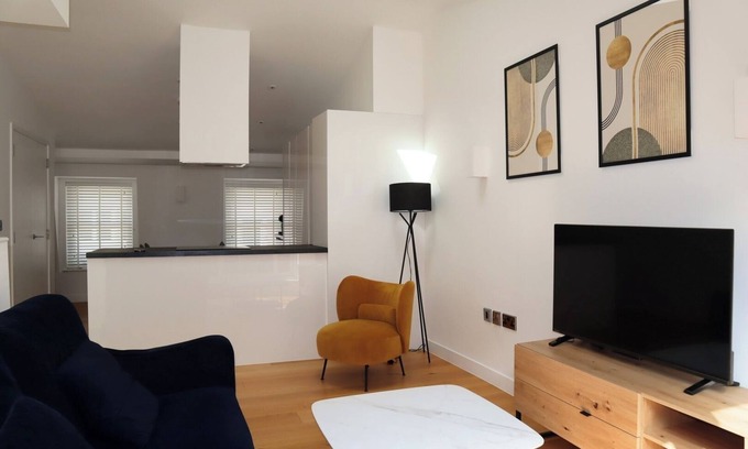 Bloomsbury Apartment | BnBNook - Fitzrovia Duplex - Soho and Oxford Street