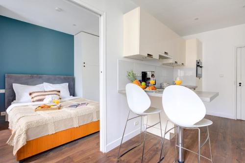 Quartier Sainte-Marguerite Apartment | BnBNova - 1BR - Bastille