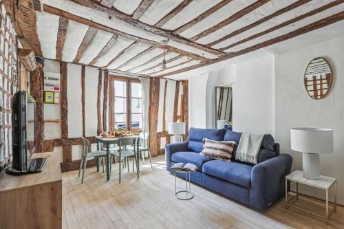 Vivienne Apartment | BnBNova - Chic 1BR Steps from the Louvre & Palais Royal & Opéra
