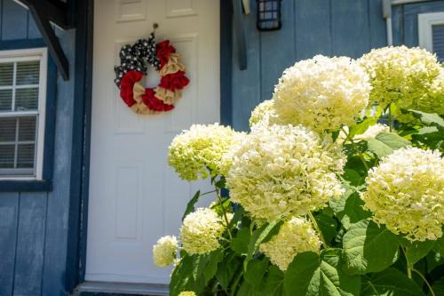 Red Mill Pond House | BnBs Dog Friendly Cottage