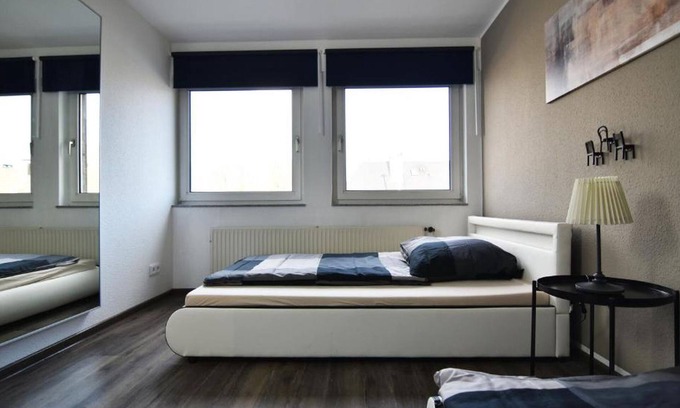 Solingen Apartment | Boardinghouse Apartment 02, 49qm, 1 Schlafzimmer, 1 Wohn-/schlafraum, Max. 6 Personen