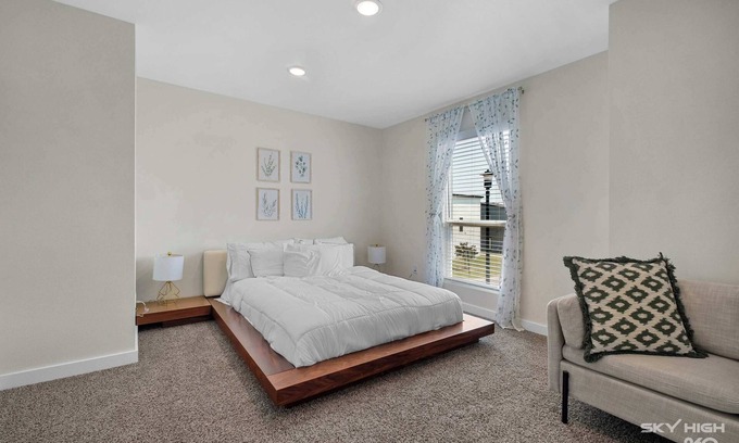 Centerton House | Boardwalk Chic Modern Centerton Retreat 2-Bed/2Bath