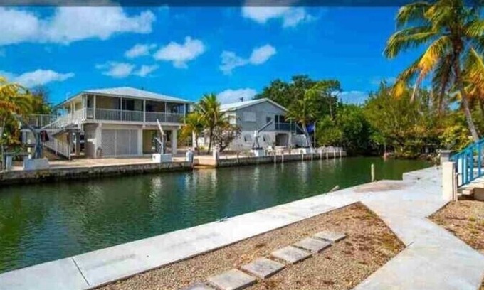 Big Pine Key House | Boater’s Dream House 3 bedroom 2 bath with 200’ of Dock Space