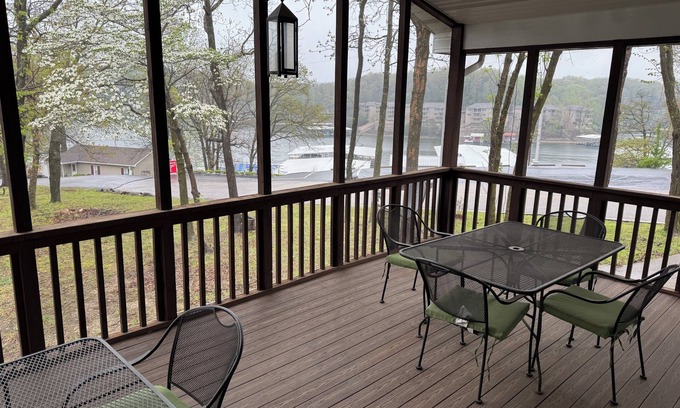 Osage Beach House | Boating & Water Fun in the Sun at Missouri's greatest Gem - Lake of the Ozarks.