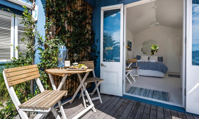 Surfdale Apartment | Boatsheds on the Bay, Waiheke Island