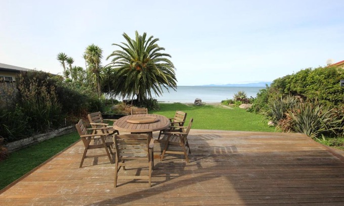 Pakawau House | BOB - Bach on the Beach