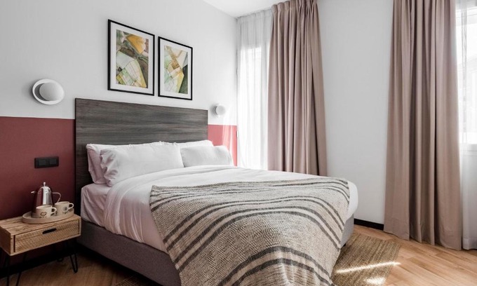 Palos de la Frontera Apartment | Bob W Arte