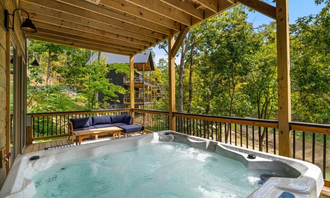 Sevierville Cabin | Bobber Bungalow: Lake View, Hot Tub, Arcade Games!
