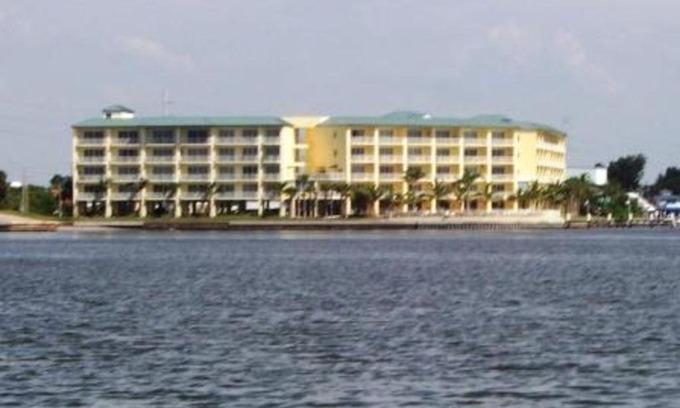 St. Petersburg - Clearwater Apartment | Boca Ciega Resort Condominium
