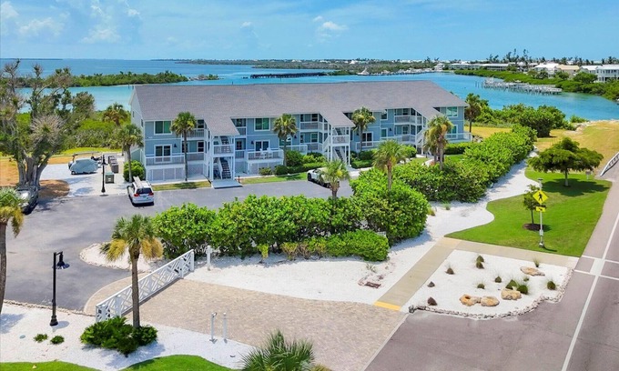 Boca Grande Condo | Boca Grande North - 2 Bedroom ocean view condo
