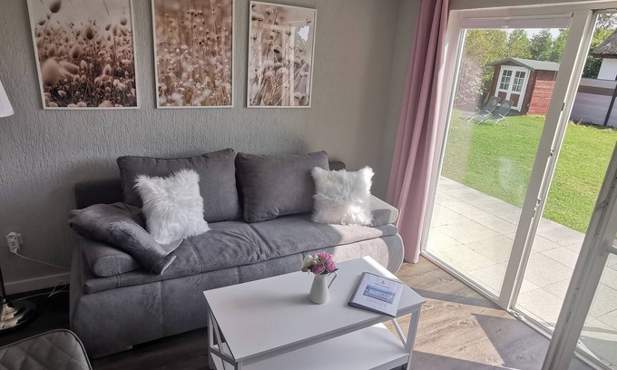 Schaprode House | Boddenferienhaus - 11 Seemannsgarn - cozy vacation apartment on 30m2