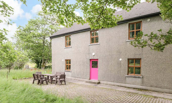 County Mayo Other | BOHANS BARN, pet friendly, with open fire in Crossmolina, County Mayo