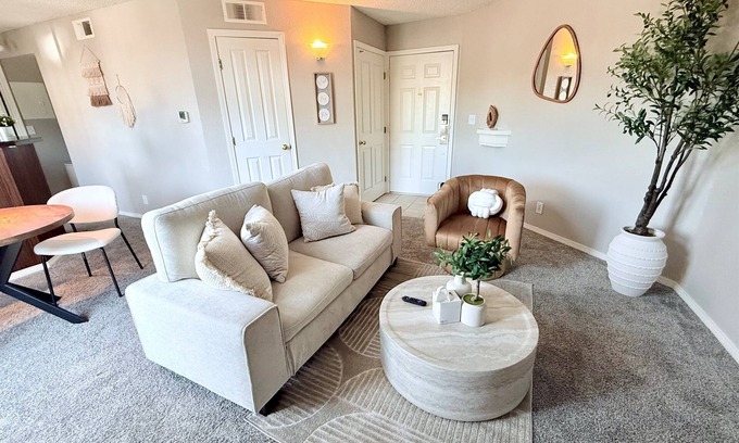 Englewood Condo | Bohemian Bliss | 2BR Retreat Near Denver w/Pool & Balcony