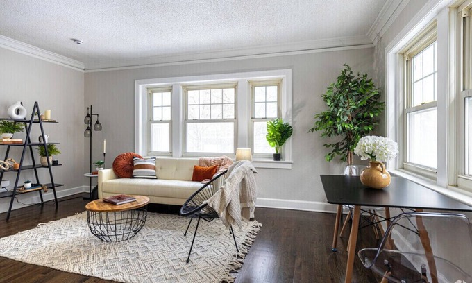 Central Hyde Park Apartment | Bohemian oasis/1 bedroom/Entire unit