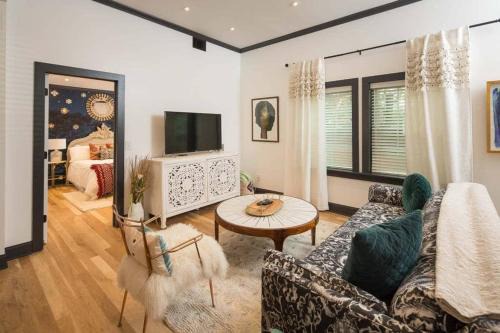 Midtown Apartment | Bohemian Rhap