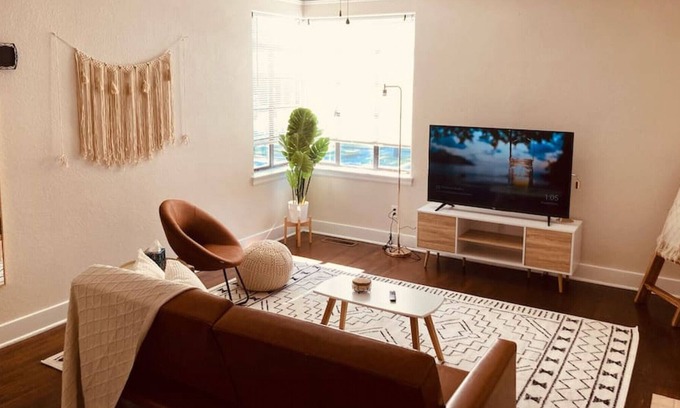 North Little Rock Condo | Boho 1 BR close to Downtown Little Rock