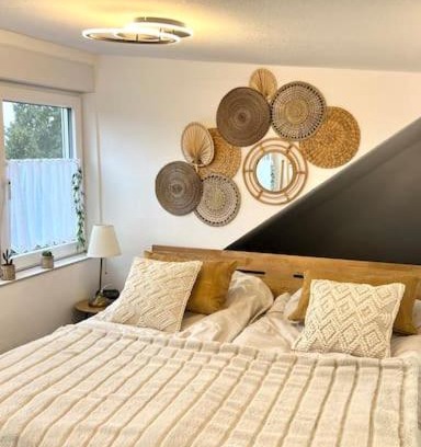 Oppum Apartment | Boho Apartment mit Aussicht auf Gartenoase nähe Düsseldorf