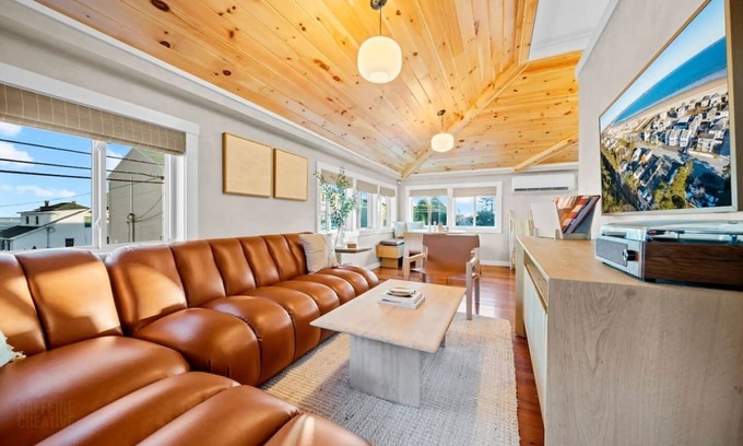 Old Orchard Beach Apartment | Boho Beach Escape: Top-Floor Condo