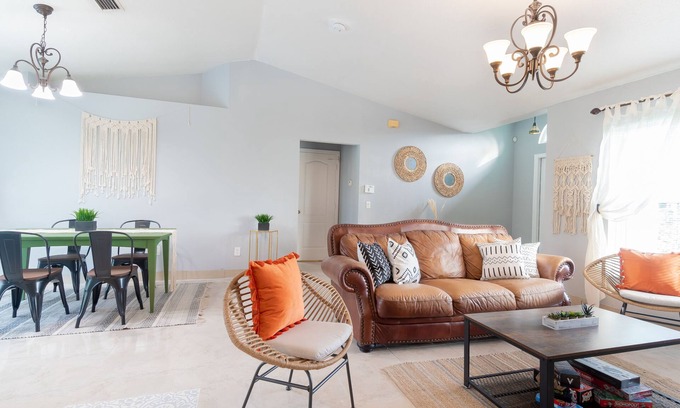 Port Saint Lucie House | Boho Chic Retreat