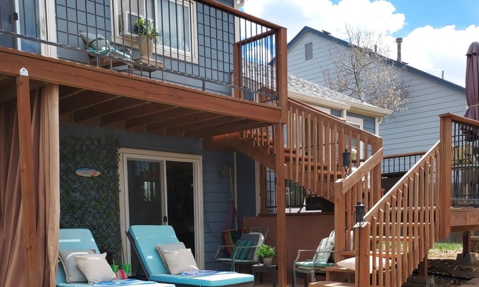 Walnut Grove House | Boho Comfort & Mountain View! Your pup wants u to bring em to the BEST dog park!