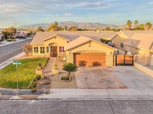 North Las Vegas House | Boho Haus - Three Bedrooms House in Las Vegas