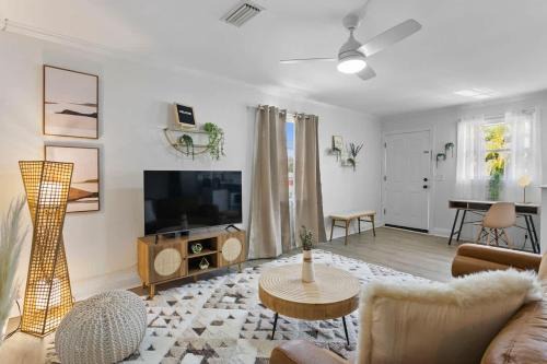 Tampa Apartment | Boho Inspired Apt in the heart of Tampa Bay!