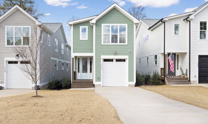 Southwest Raleigh House | Boho Luxe Stay Game Room, Fire Pit & Playground