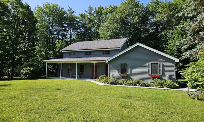 Bolton Landing House | Bolton Landing - 4 Bdrm Vacation Rental