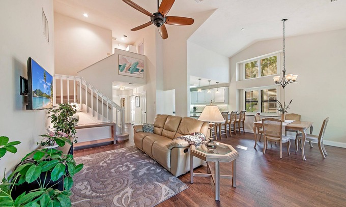 Burning Tree House | Bonita Bay 2500+ Square Feet!