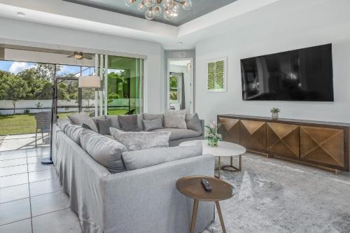 Bonita Springs House | Bonita's Designer Destination