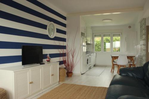 Porto do Son Apartment | Bonita vivenda con jardín en playa Aguieira