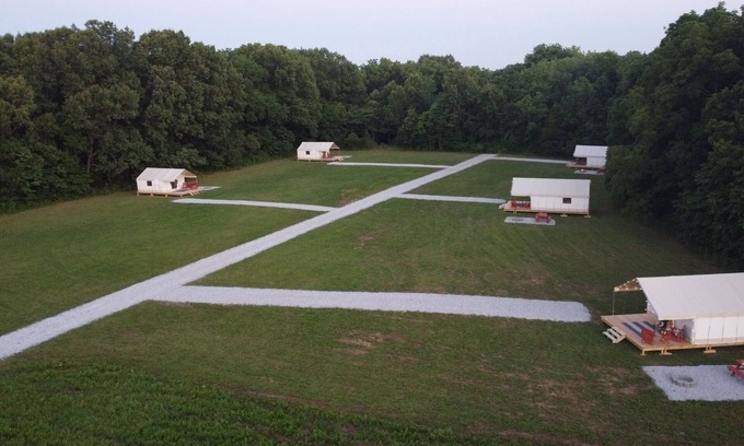 Cassville RV Rental | Book All 5 Glamping Units near Roaring River Park