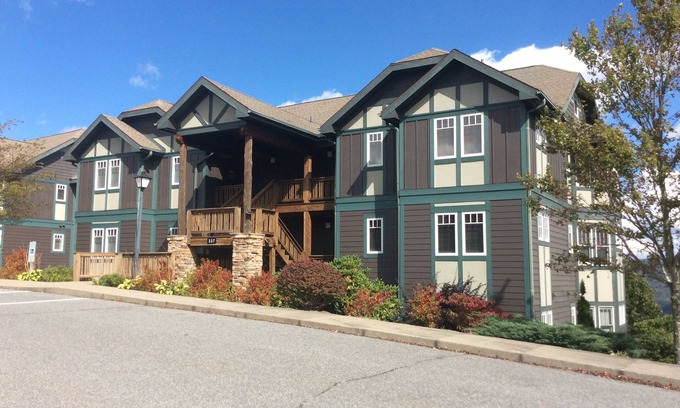Banner Elk Condo | Book now for Fall and Holiday stays!July or Aug. 2026 month long only available