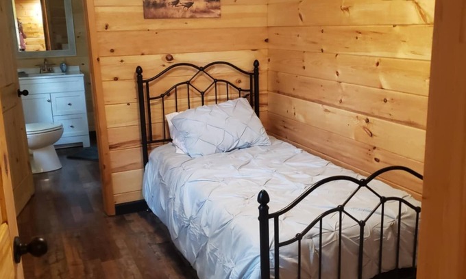 Heidelberg Apartment | Book with us now for a get-away experience great for all ages!